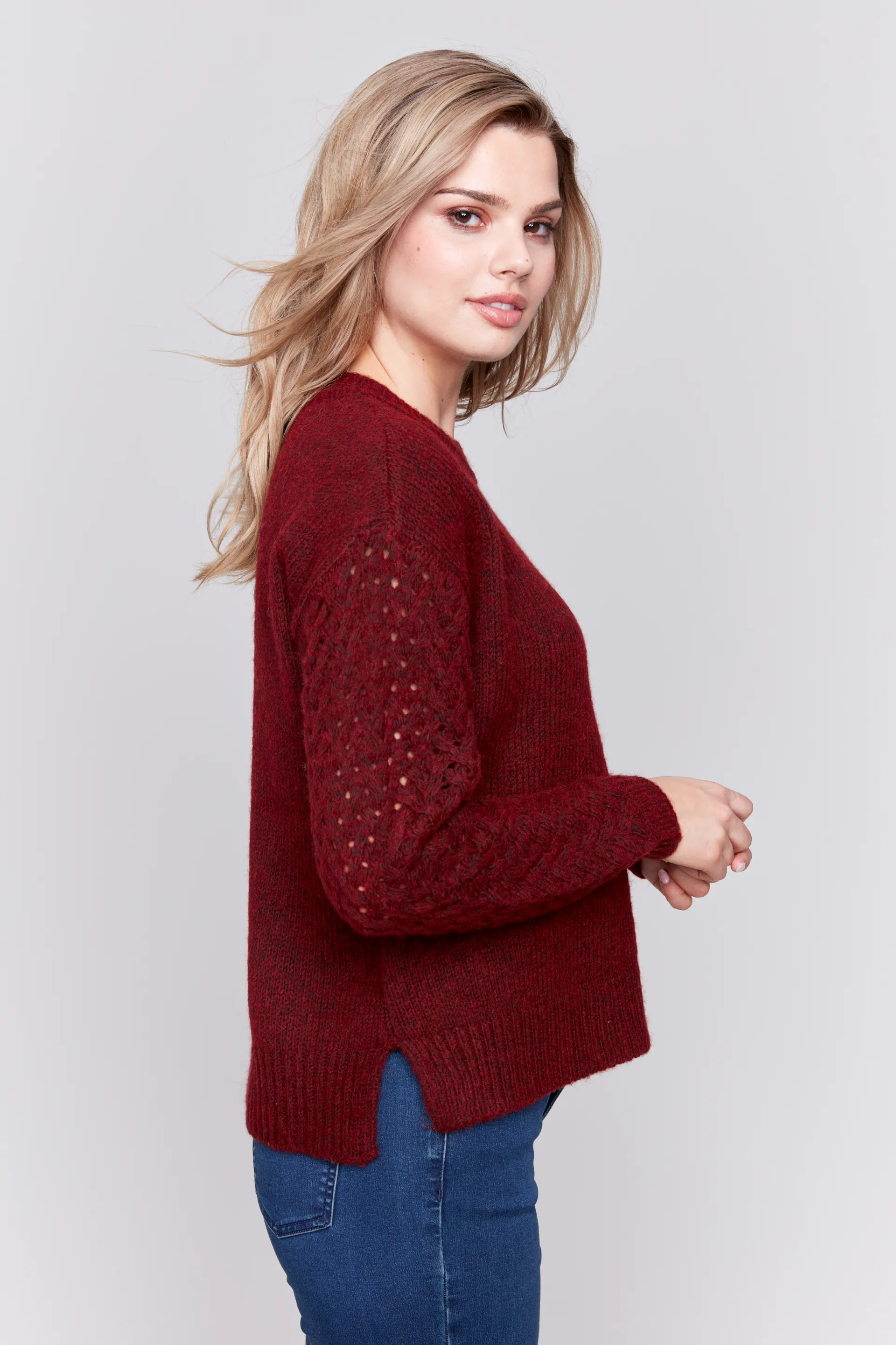 Crew-Neck Plushy Yarn Sweater