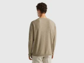 Regular fit sweater in linen blend - Light Green | Benetton