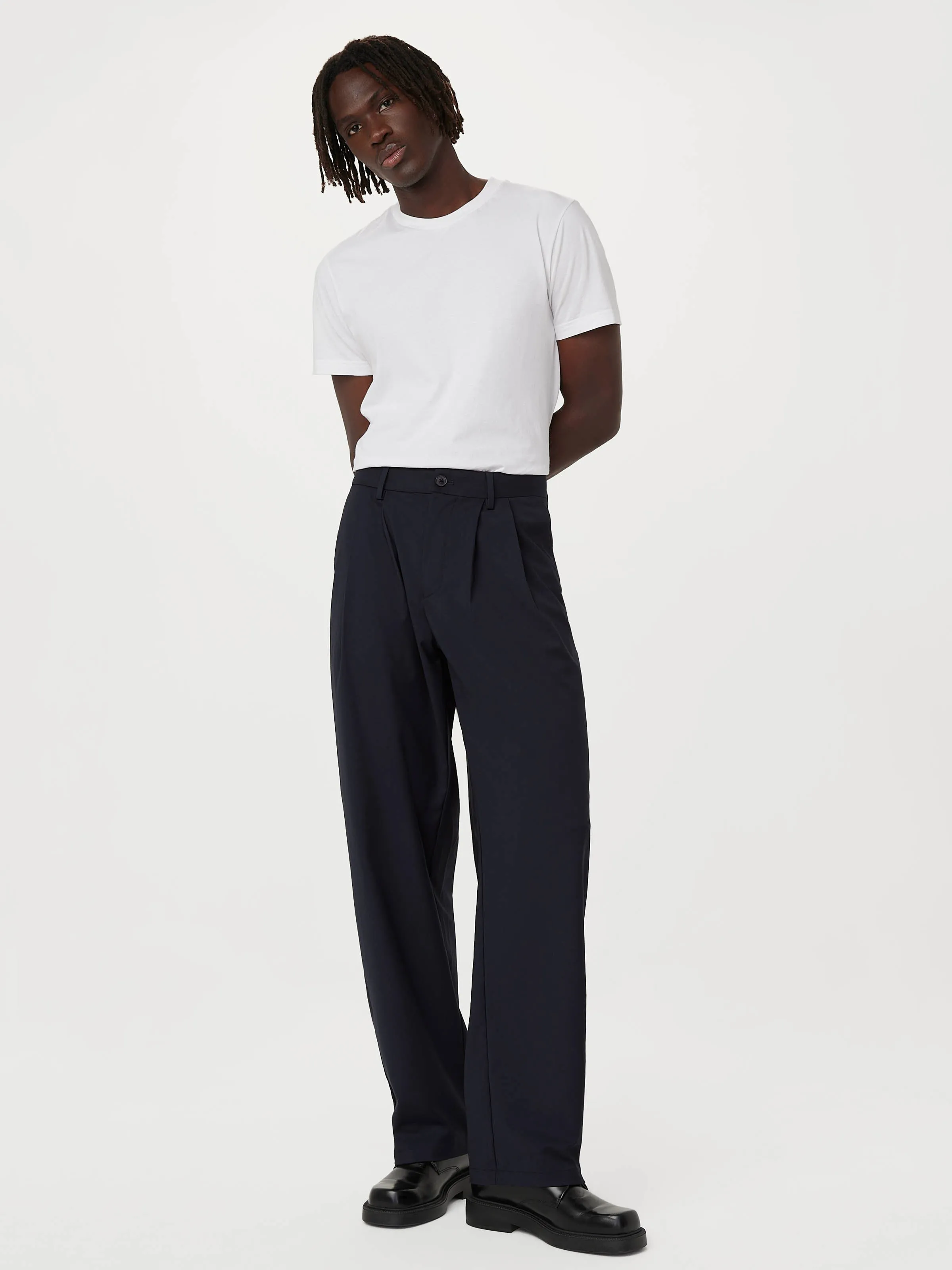 The Theo Pleated Baggy Pant in Deep Blue