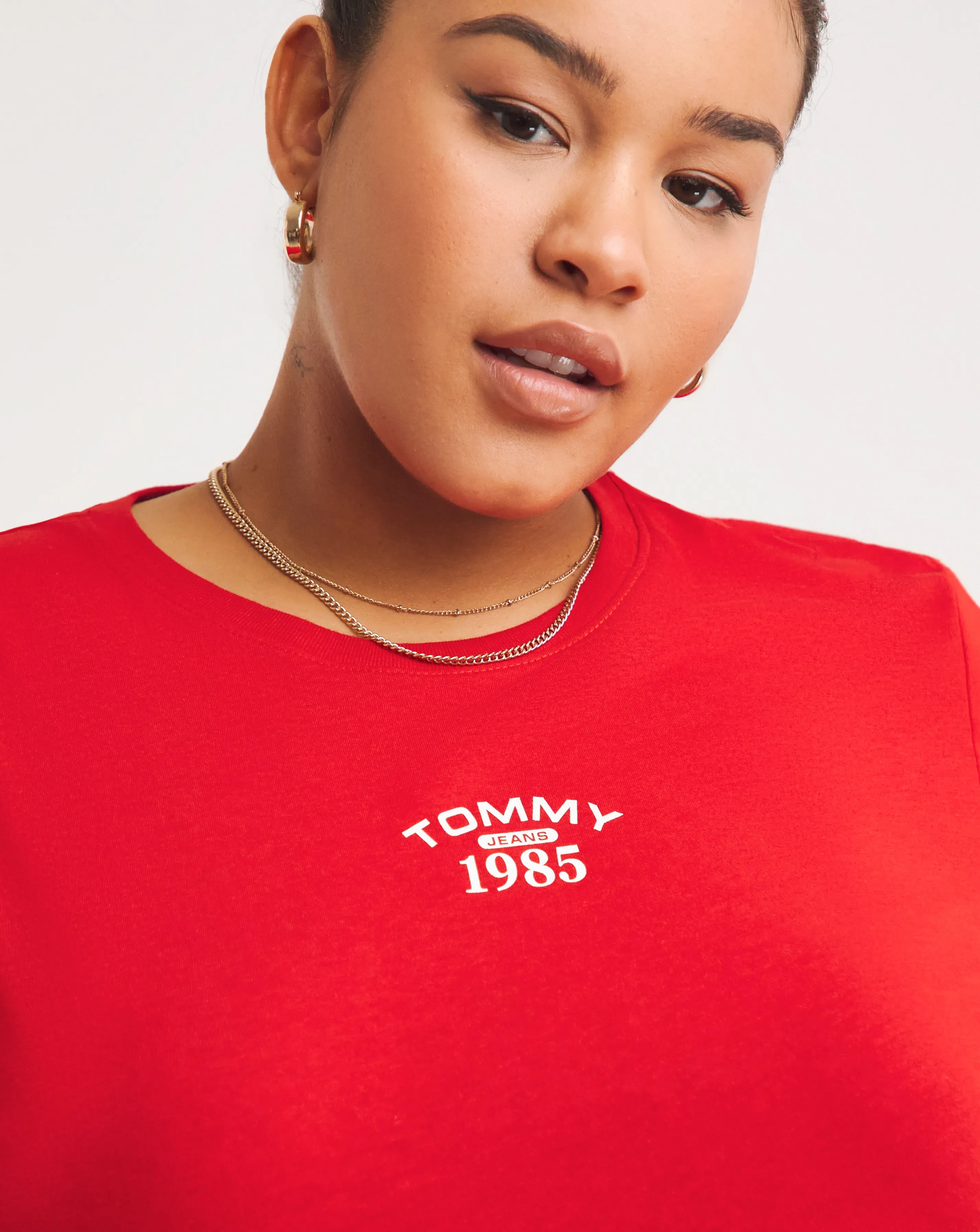 Tommy Jeans Essential Logo T-Shirt | Simply Be