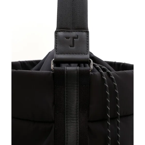 TRANSIENCE Swing Bag, Black