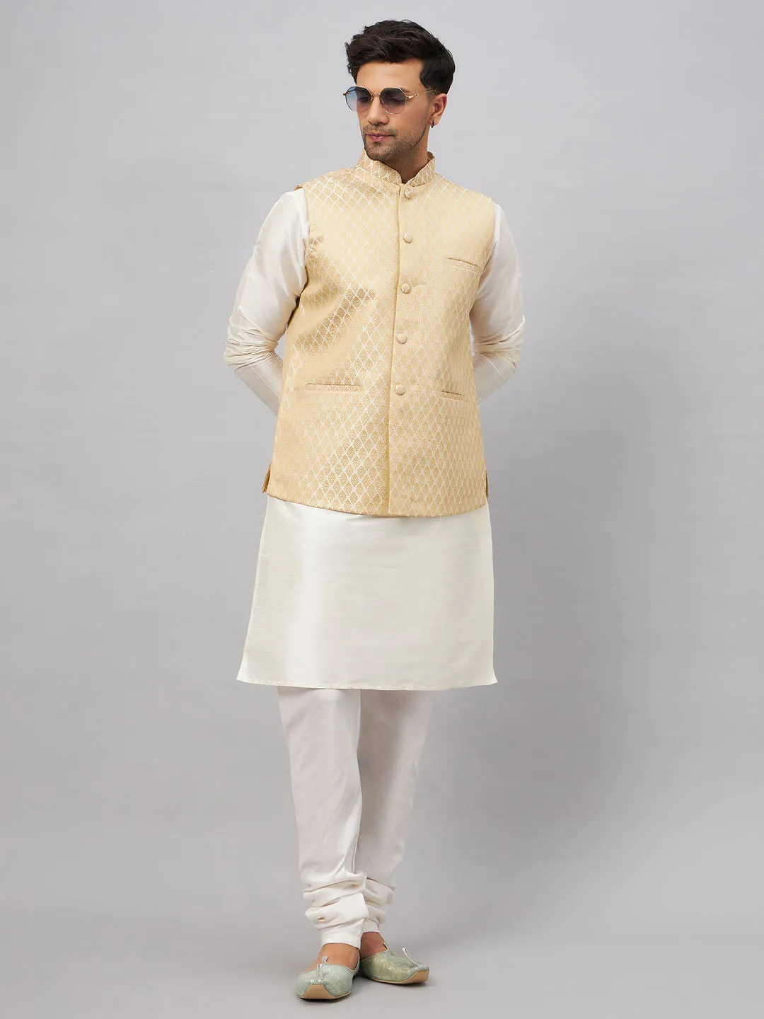 VM BY VASTRAMAY Men's Cream Silk Blend Jacket with Kurta Pyjama Set