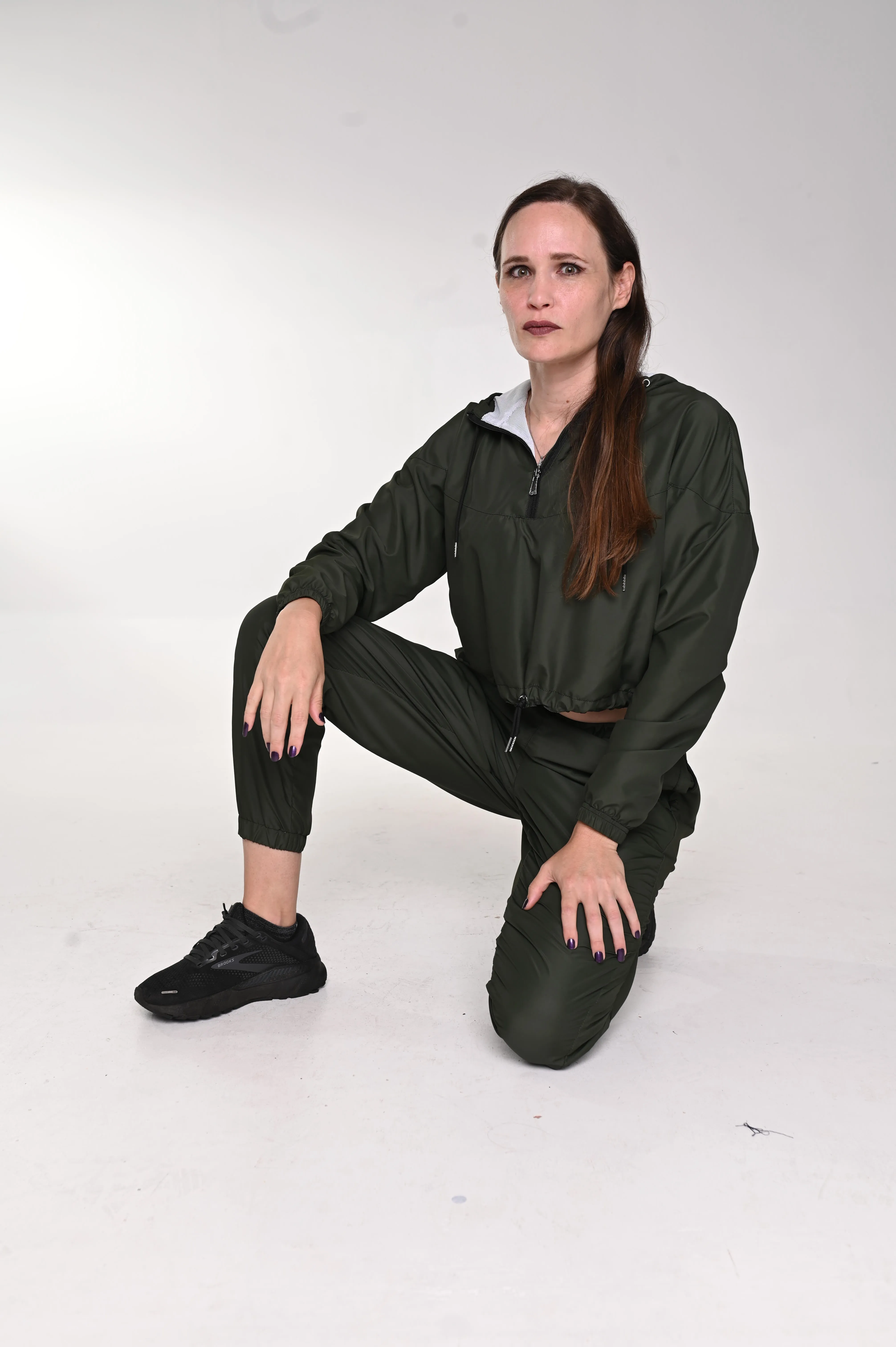 Women’s cropped windbreaker Karaka/Black